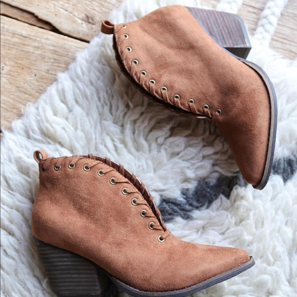 Cognac WhipStitch Distressed Burnished VCut Bootie - Picture 7 of 8